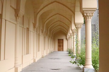 archway in the city