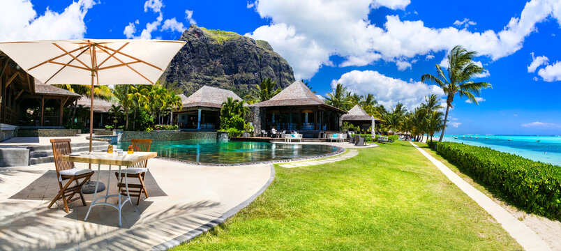 Luxury Resort Lux Le Morne, Mauritius Island. Lounge Bar Near Swimming Pool. November 2016