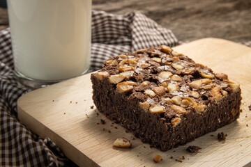  chocolate brownies or chocolate cakes with nuts