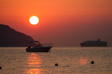 Alba sulla spiaggia a Golfo Aranci