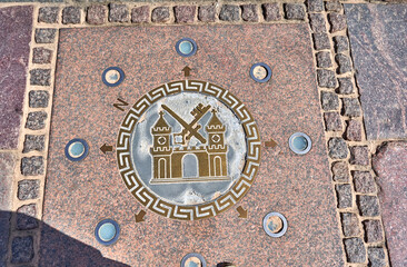 The symbol on the avenue tile showing castle 