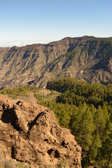 Obraz premium The beatiful coastline and mountains on Gran Canaria in Spain