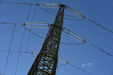elettrico cavi alta tensione elettricità filo palo luce energia elettrica  
