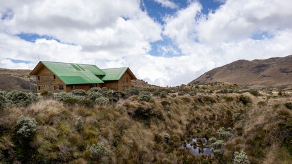 Fototapeta na wymiar Houses in Los nevados National natural park in Colombia. 