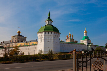 Fototapeta na wymiar The fortress wall of the Trinity Sergius Lavra in the city of Sergiev Posad (Moscow region, Russia)