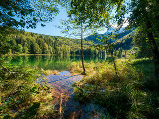 Frillensee, Bayern, an einem sonnigen Herbsttag