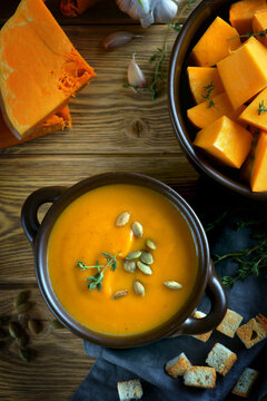 pumpkin cream soup with seeds