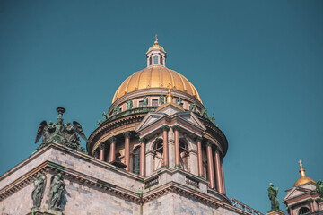 Fototapeta na wymiar dome of the cathedral