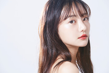 Fototapeta premium 美しい女性のビューティーポートレート