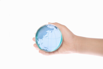 子供の手と地球