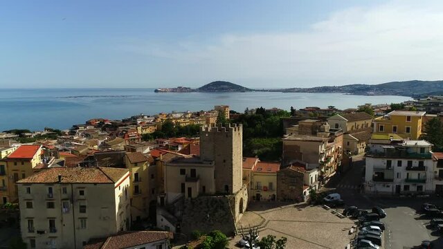L'antico borgo di Maranola con la sua torre. Formia.