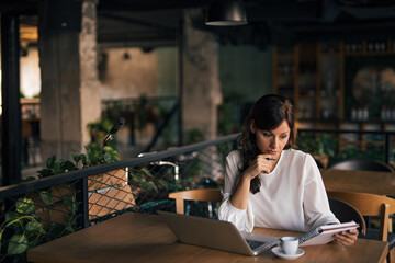 Need to schedule online meeting with colleagues.