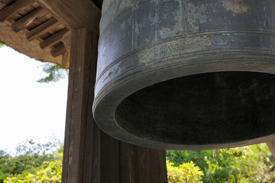 Totenglocke Bilder Durchsuchen 2,016 Archivfotos, und