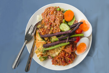 Thai Chili paste eat with fried egg , boil egg and vegtable