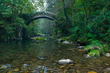 Puente Romano Estilo Barroco Siglo XVIII, Mirones, Miera Valley, Valles Pasiegos, Cantabria, Spain, Europe