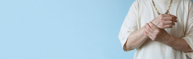 Elderly pain. Wrist pain in the elderly. Injuries to the elderly, etc....