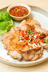 savoury grilled chicken with chilli and garlic