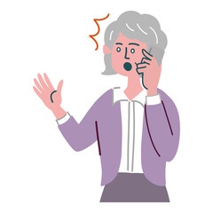 女性　主婦　シニア　携帯電話　スマホ　驚いている
