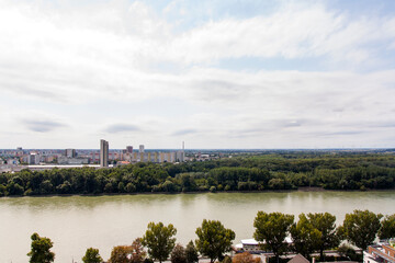 Obraz premium Panoramica o Skyline de la ciudad de Bratislava, pais de Eslovaquia