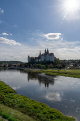 Fototapeta na wymiar castle and cathedral in the German city of Meissen on the Elbe River