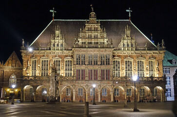 Fototapeta na wymiar Bremer Rathaus bei Nacht