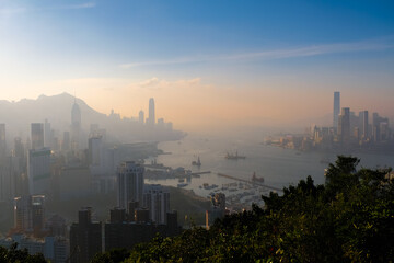 Fototapeta na wymiar 香港 寶馬山・紅香爐峰からの夕景