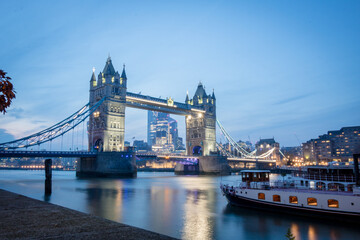 Fototapeta na wymiar London - Tower Bridge