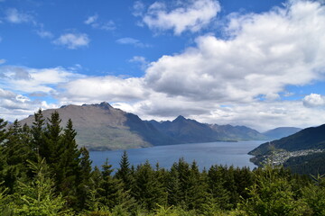 Fototapeta premium The view of mountains in Queenstown, New Zealand
