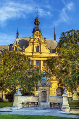 Vitezslav Halek Memorial, Prague