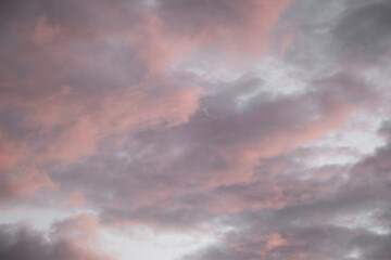 Obraz premium pink clouds in the sky