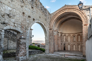 Fototapeta na wymiar Apse of the church of Santiago in Cuéllar in Segovia (Spain)