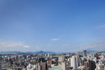 広島の町と青空