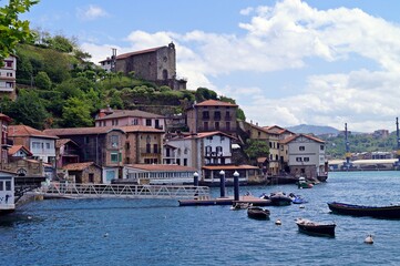 Paisagem de Pasai San Pedro no Caminho de Santiago (rota norte)