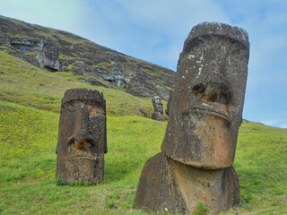 Moai de la isla de pascua (Rapa Nui)