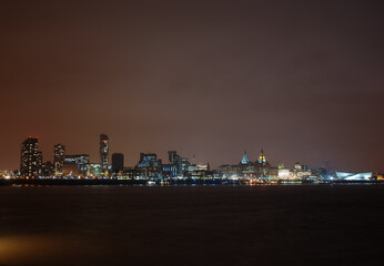 Fototapeta na wymiar The skyline of the city of Liverpool at night