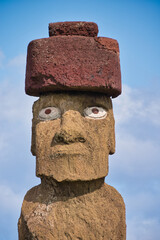Obraz premium Moai de la isla de pascua (Rapa Nui)