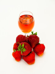 Strawberry liqueur