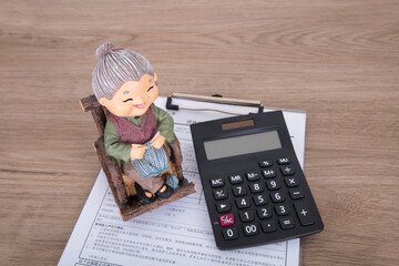 Commercial insurance claim application form and grandma model and calculator