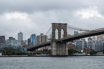 Obraz premium Brooklyn Bridge at sight 