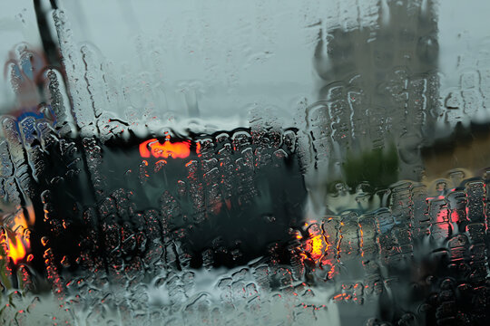 雨の日のドライブ