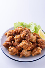 鶏肉の唐揚げ
