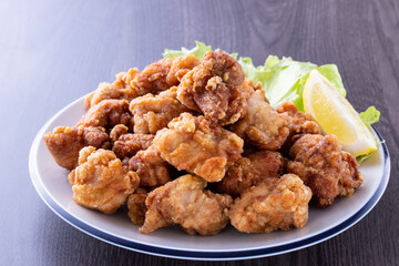 鶏肉の唐揚げ