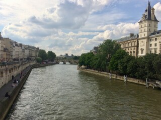 Fototapeta na wymiar la Seine in Paris