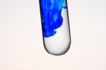 試験管とインク