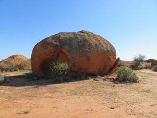 granite rock boulder near Chinaman Rock, Yalgoo, Western Australia © Siglinde