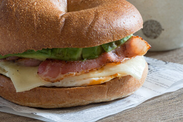 ビッグベーグルサンドイッチ