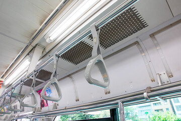 Obraz premium 電車のつり革