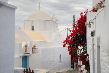 Kościół na greckiej wyspie Amorgos - obrazy, fototapety, plakaty