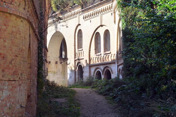 Fototapeta na wymiar Photo of buildings inside of old fortress
