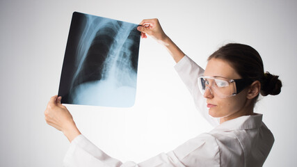 traumatology surgeon roentgenogram X-ray